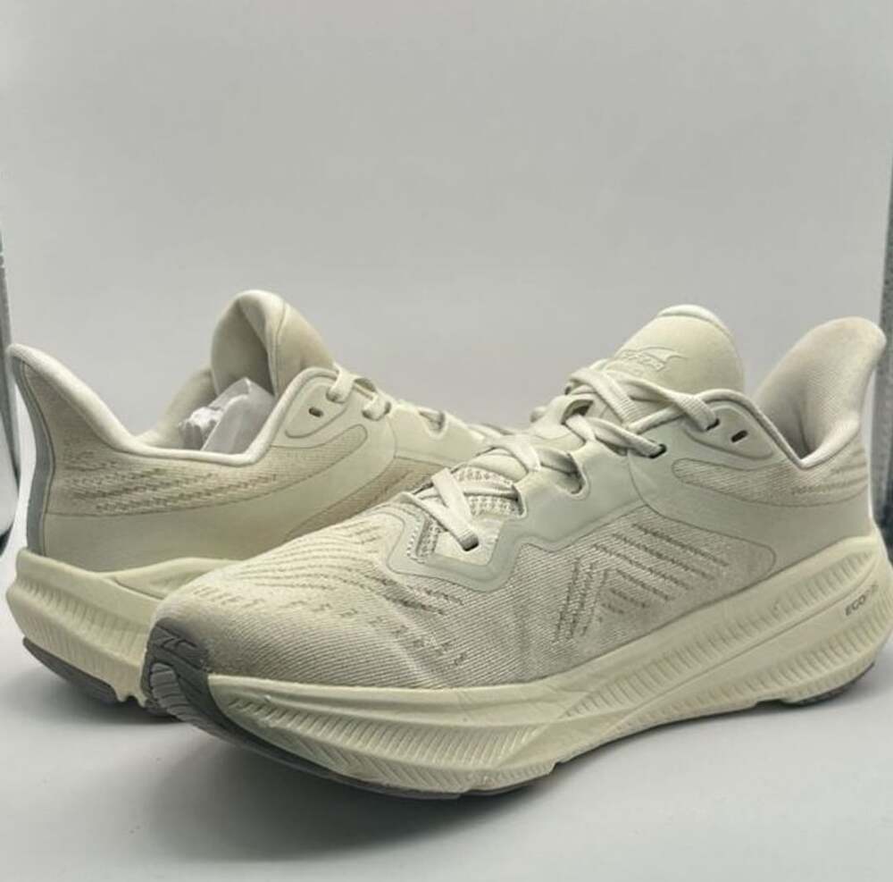 Altra Experience Flow 2 Shoes Womens 8.5 Sand Road Running Athletic Sneakers